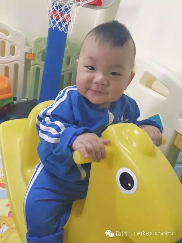 预防鸡眼,怎么纠正宝宝抖鸡眼