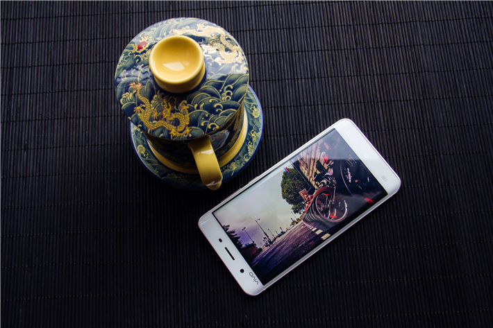 vivoxplay5测评吃鸡,vivoxplay5原神体验