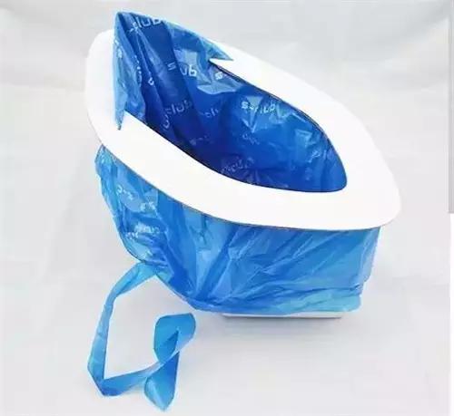 女司机看过来，开车尿急找不到厕所怎么办？