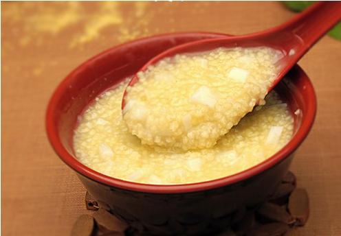 夏天坐月子期间两腿发冷,生完孩子坐月子身上冷是什么原因