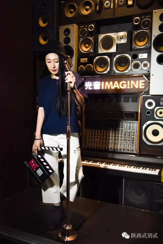 说出你们在酒吧被撩的经历？我面膜笑裂了！丨谁是忒色街拍NO.