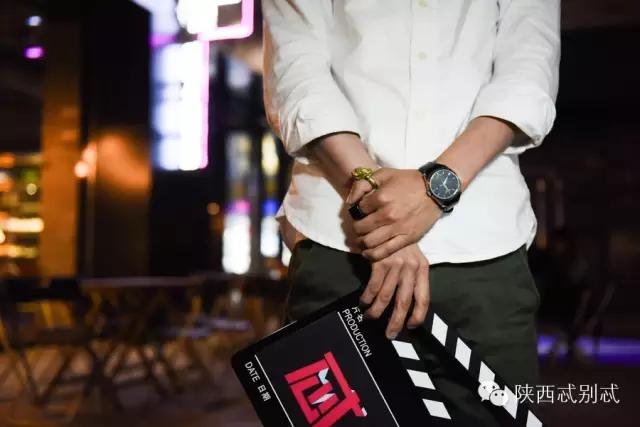 说出你们在酒吧被撩的经历？我面膜笑裂了！丨谁是忒色街拍NO.