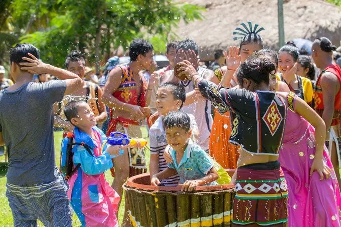 北方人第一次来三亚吃海鲜,一个人在三亚吃海鲜自助