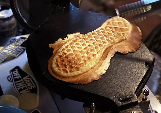 vans第一双滑板鞋,vans在哪里发售新鞋