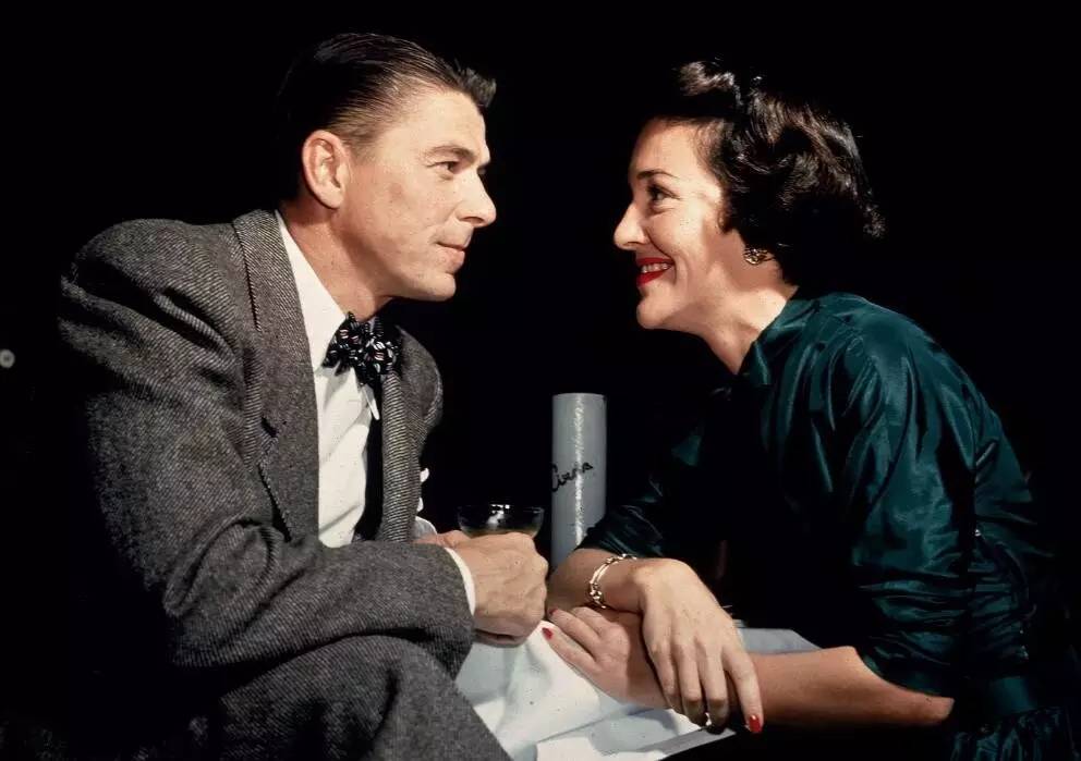 这一次，南希·里根永远陪伴在了她的“罗尼”身旁