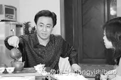 告诉你|吃着热干面，系着爱马仕，你不知道的许家印