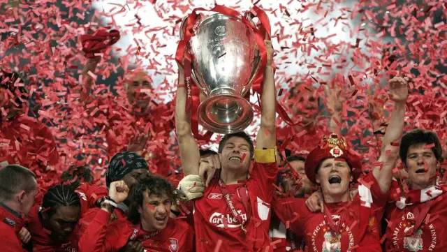 所有人别再拘于眼前的苟且，怀柔首届业余⚽联赛即将开赛，我们在寻找爱⚽的你，还不赶紧跳到球场来？