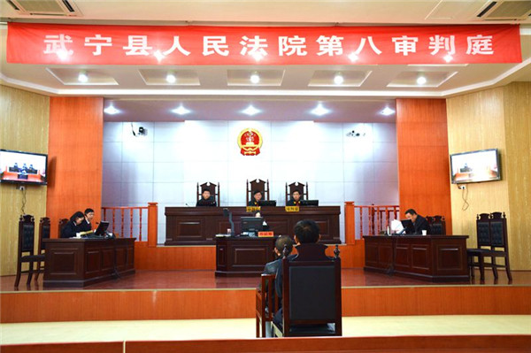 在法院当法官要满足什么条件,在基层当法官