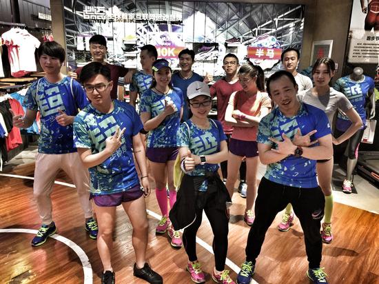 汉马精彩演讲,必迈和特步跑鞋哪个更好