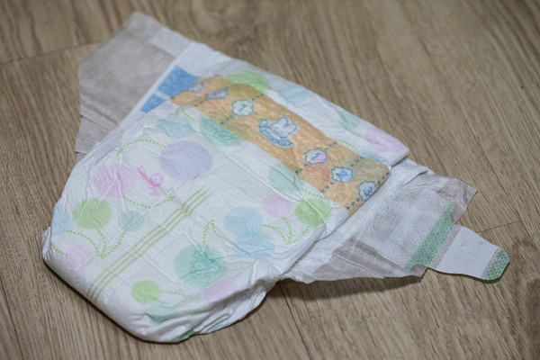 适合秋冬用的纸尿裤测评,各种宝宝纸尿裤测评