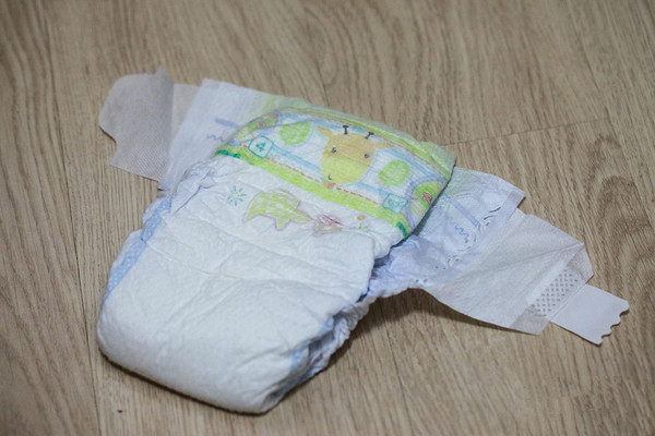 适合秋冬用的纸尿裤测评,各种宝宝纸尿裤测评