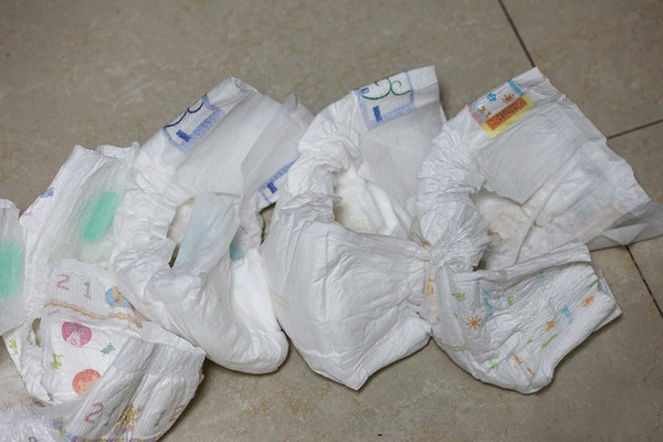 适合秋冬用的纸尿裤测评,各种宝宝纸尿裤测评