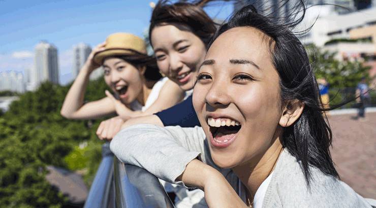 怎样改善法令纹深脸部下垂,怎样医美改善法令纹和脸下垂