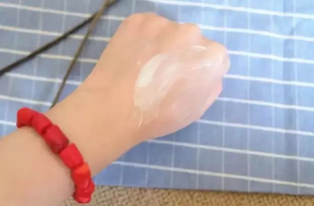 范冰冰一年2亿收入,范冰冰靠着什么一年能赚那么多钱