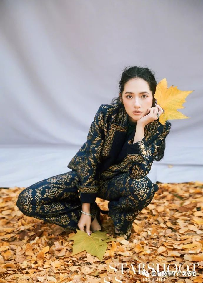 angelababy谭松韵合影,沈月乔欣街拍视频