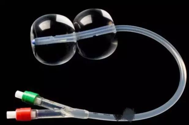 生孩子为啥包红布,生孩子为什么盖个布