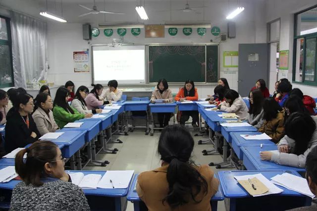 小学开展骨干教师公开课活动,开展青年教师公开课观摩活动