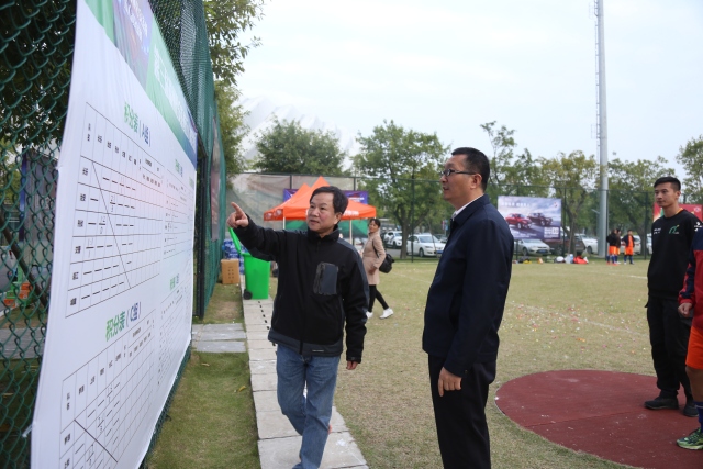 震撼！福州公安绿茵争霸！原来足球还能这么玩