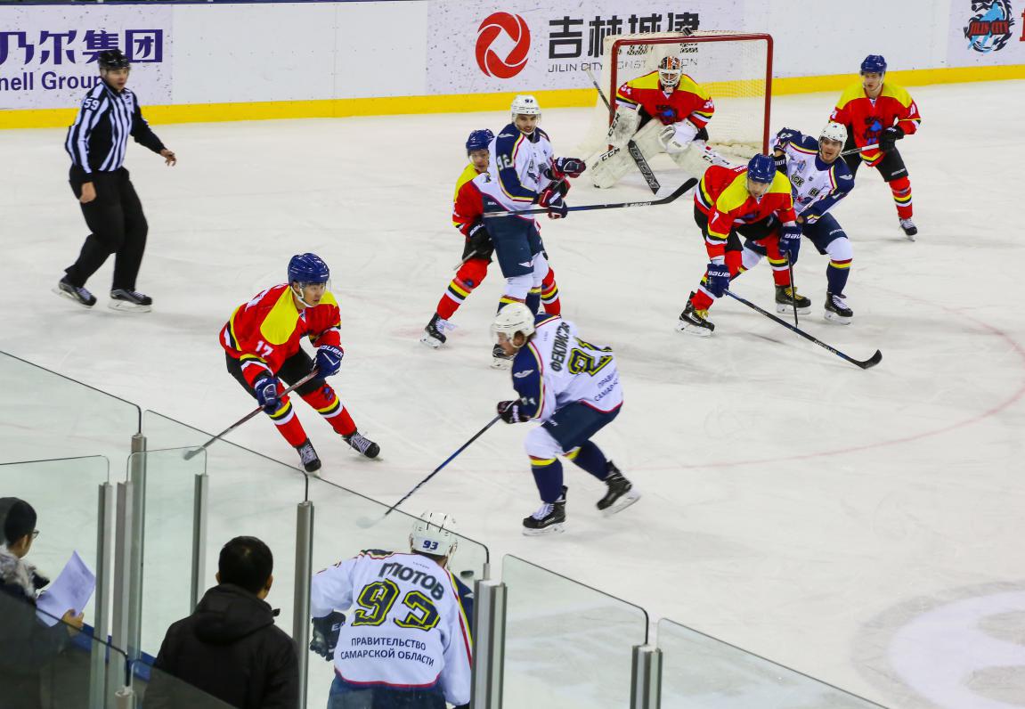 城投队险胜萨马拉队主客场双杀