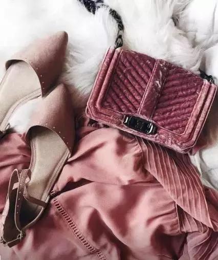 不用吃土就可以买到的好手机,不用吃土就可以买的东西