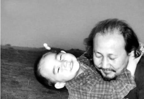 生下残疾孩子明星,10大残疾明星