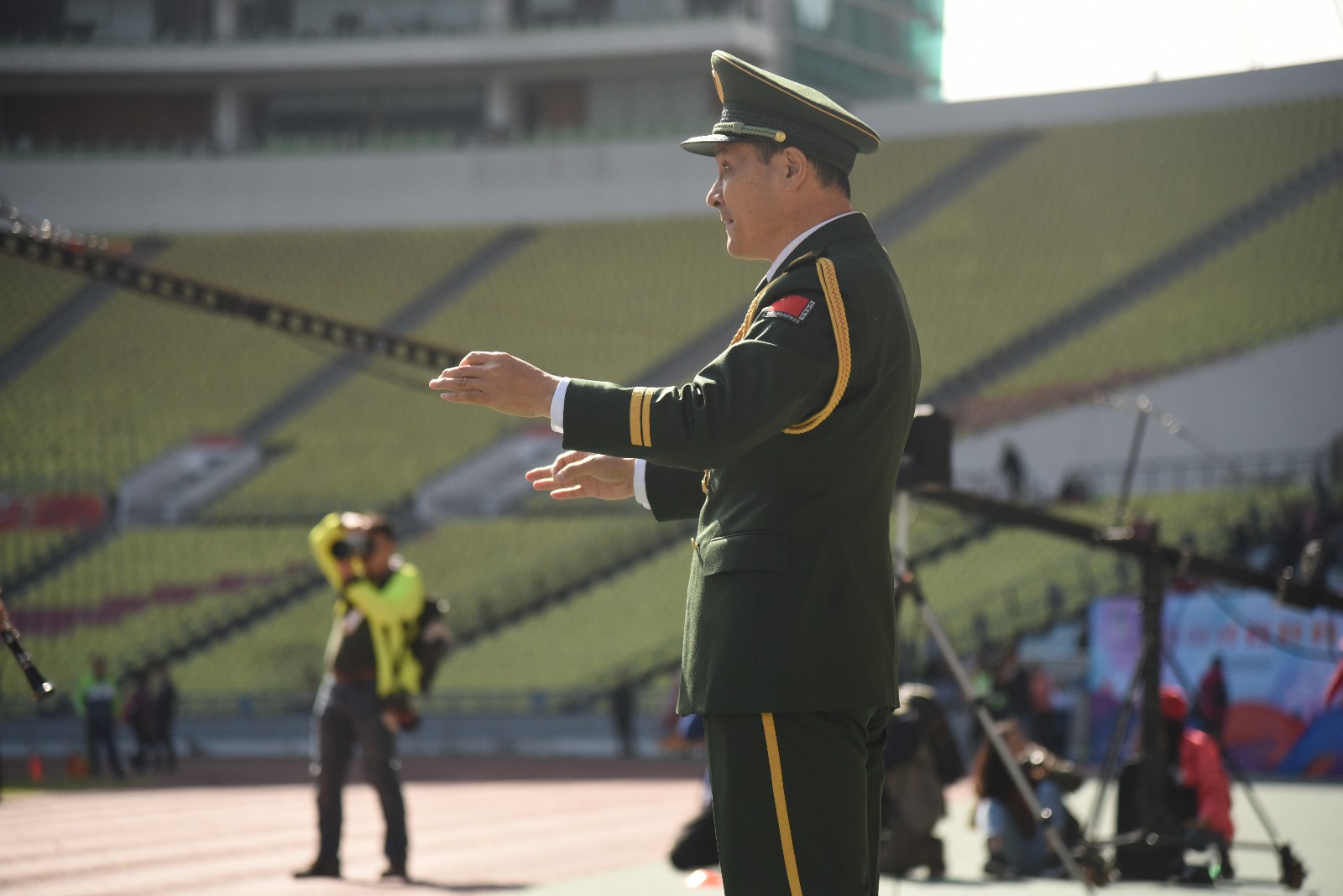 天河｜龙口西小*运学**动会：和平鸽、汉服、管乐队、拉丁舞团……