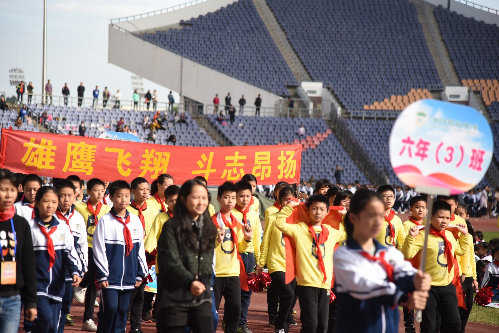 天河｜龙口西小*运学**动会：和平鸽、汉服、管乐队、拉丁舞团……