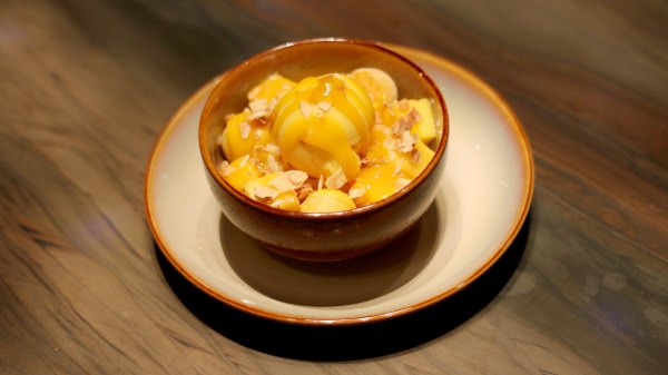 矗于湘江之畔，对望岳麓之巅，记长沙君悦酒店