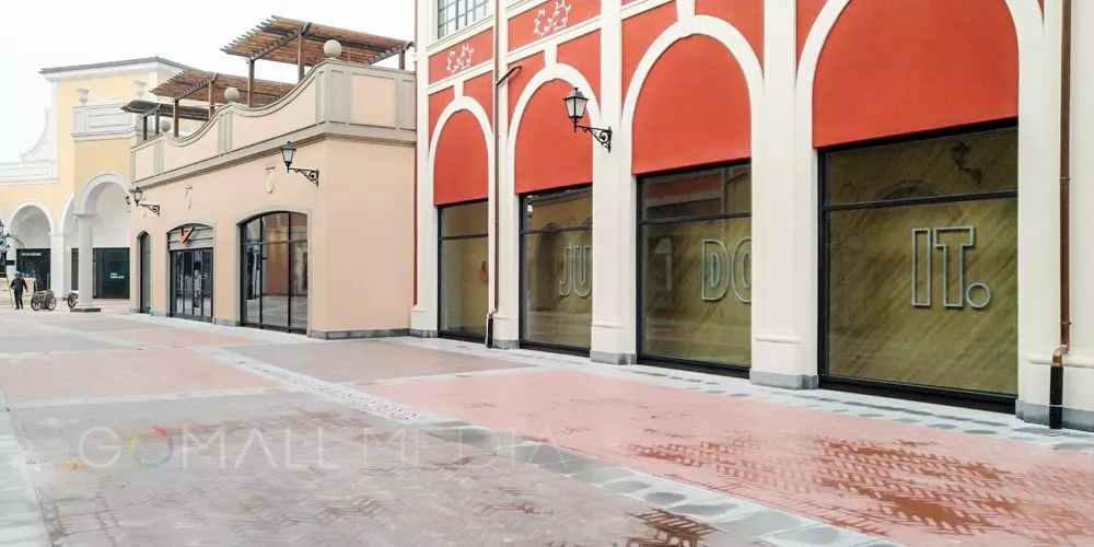 猜国际大品牌,成都市已开业最大的奥特莱斯