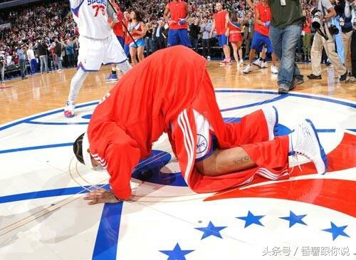 张艺兴舞台神级反应,张艺兴舞台惊呆全场