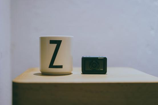 索尼黑卡迷你rx0相机,索尼黑卡rx0m2防抖