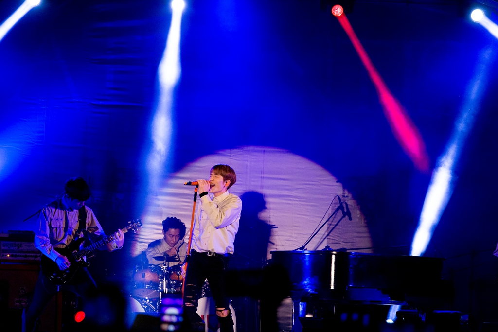 itsmylife狮子合唱团,狮子合唱团dontbreakmyheart