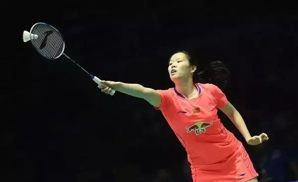 打羽毛球肩膀疼痛有弹响,羽毛球发力肩膀疼痛