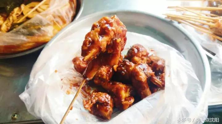 中街胡同里最火老式麻辣烫,中街胡同里的麻辣涮串