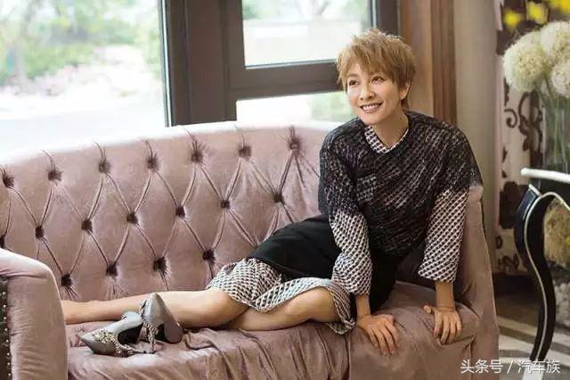 吴昕走路高清视频,吴昕时尚走路视频