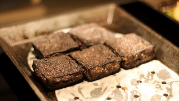 矗于湘江之畔，对望岳麓之巅，记长沙君悦酒店