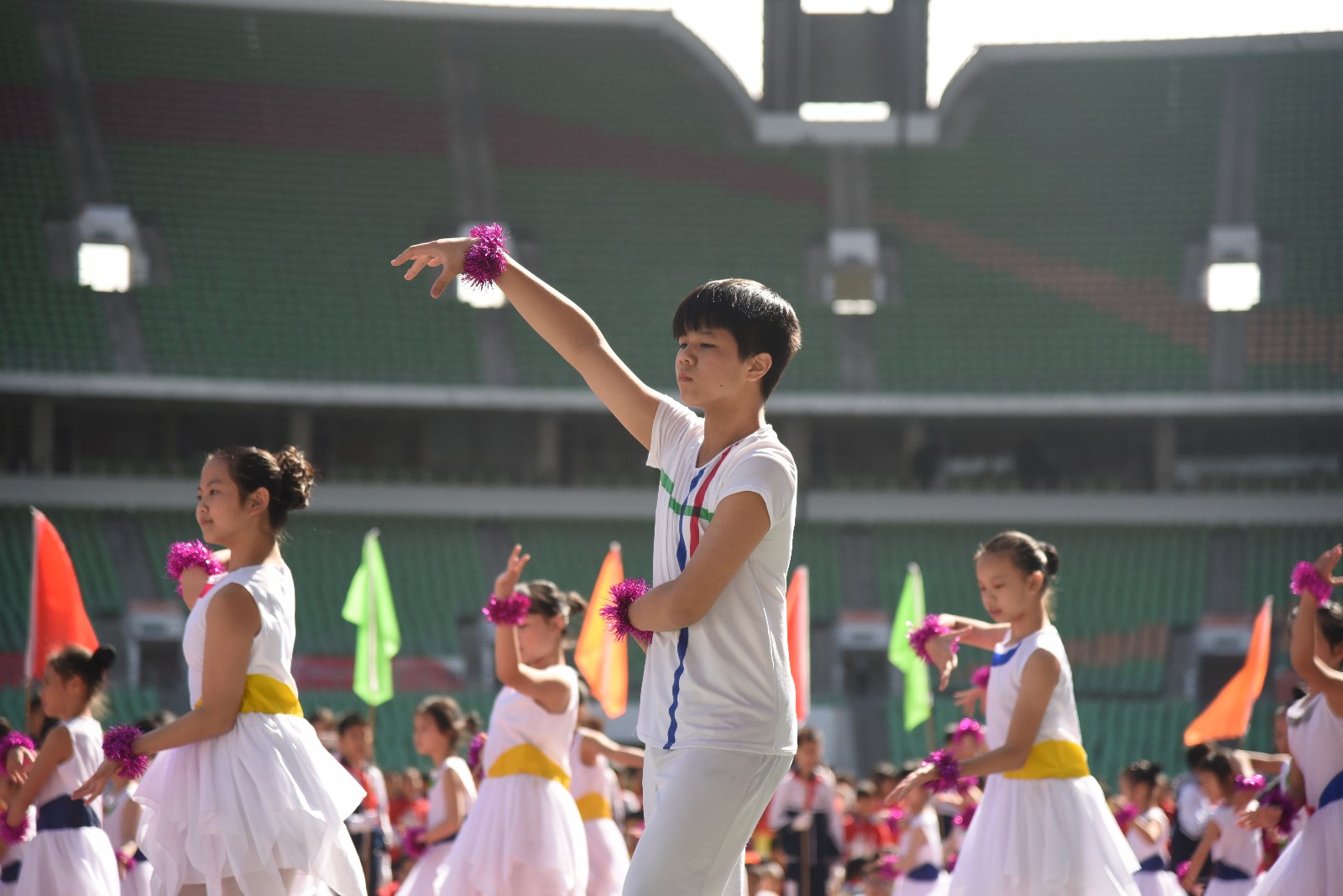 天河｜龙口西小*运学**动会：和平鸽、汉服、管乐队、拉丁舞团……