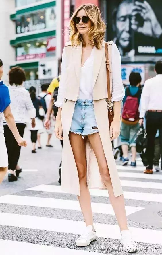 一招让小白鞋焕然一新,学会这三招新鞋不磨脚