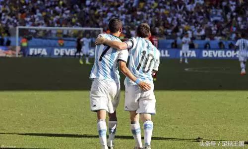 世界足球十大巨星的故事,世界足坛十大助攻