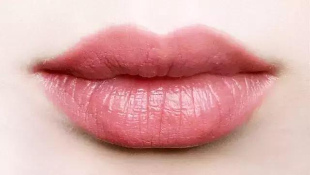 涂对口红,眼妆画成熊猫,也是伪素颜！