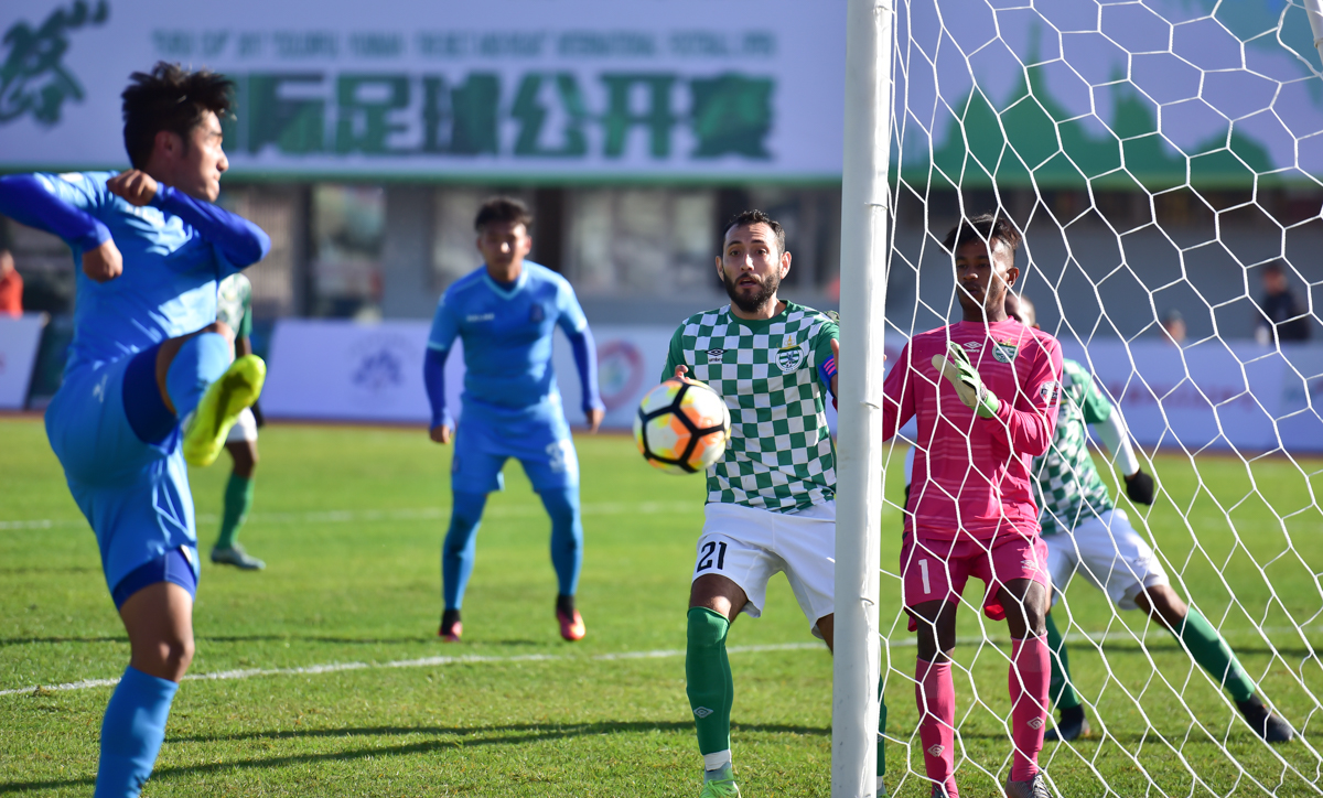 “七彩云南一带一路”足球赛战幕拉开，激战持续上演！