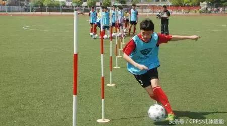 北京体育中考技巧组合怎么练,北京中考体育1000米满分多少秒