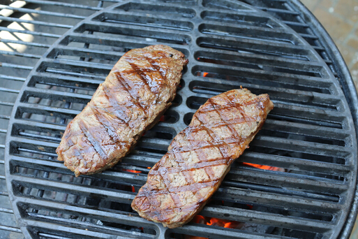 纽约客牛排是什么部位,纽约客牛排和黑胡椒牛排的区别