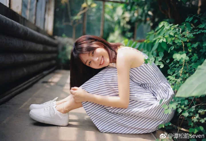 立体小v脸的画法,v型脸怎么修容