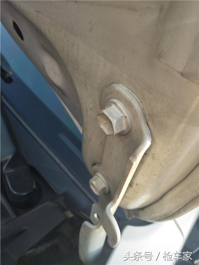 八年的霸道卖28万？不愧是“烂路王”，买家卖家都值了