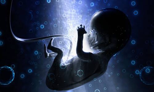 羊水破了怎么办宝宝会缺氧吗,羊水破了怎么办在家穿什么衣服