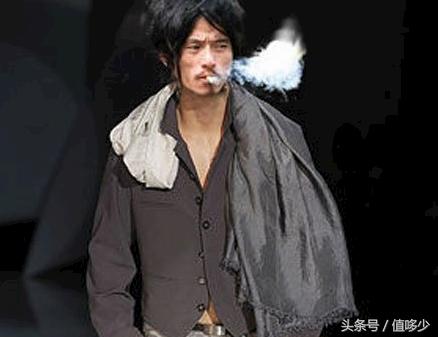 明星同款中戏羽绒服,明星同款中戏大衣