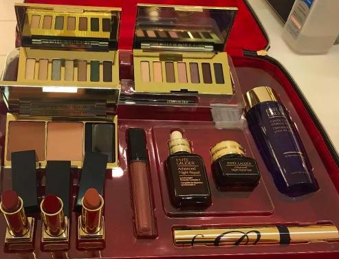 那些买了圣诞限量化妆品的妹子，其实根本没怎么花钱