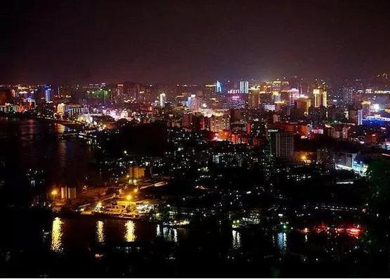 三亚吃喝玩乐亲身攻略——两匹北方的大姑娘吃喝玩乐在三亚