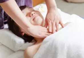 乳腺增生结节可以按摩吗,乳腺按摩能消除肿块吗